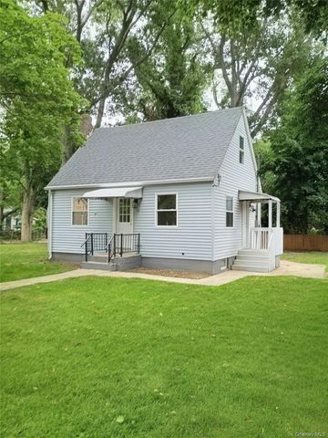16 Neighborhood Road, Mastic Beach, NY 11951