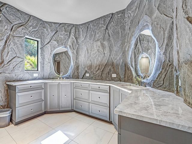 1609 HAMPTON COURT, Safety Harbor, FL 34695