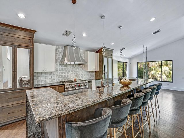 1609 HAMPTON COURT, Safety Harbor, FL 34695