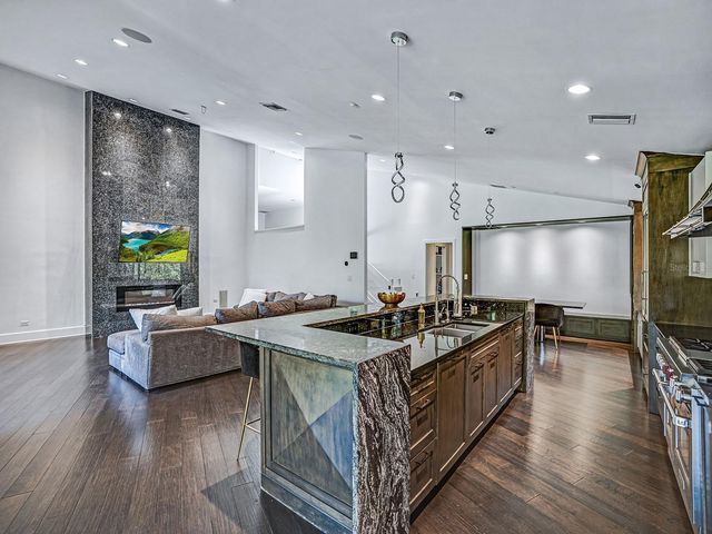 1609 HAMPTON COURT, Safety Harbor, FL 34695