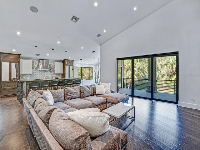 1609 HAMPTON COURT, Safety Harbor, FL 34695