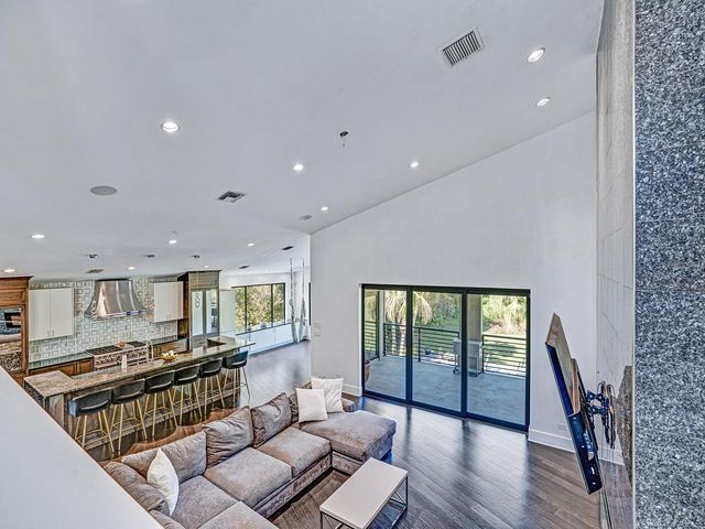 1609 HAMPTON COURT, Safety Harbor, FL 34695