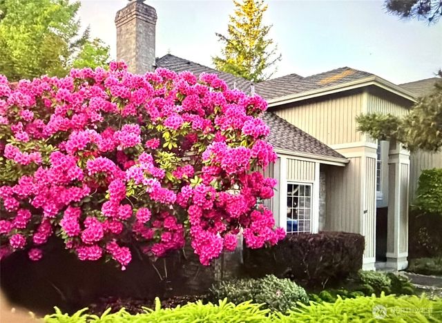 24504 SE 42nd PL, Sammamish, WA 98029