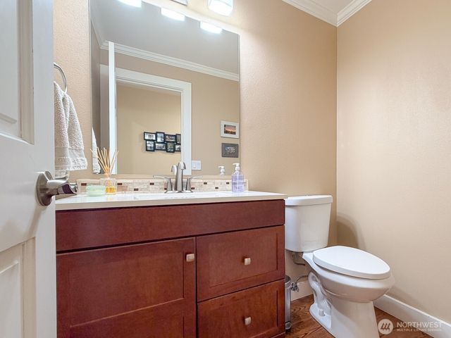 24504 SE 42nd PL, Sammamish, WA 98029