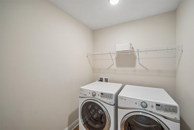 14141 Wilden Drive, Urbandale, IA 50323