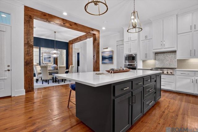 37349 Whispering Hollow Ave, Prairieville, LA 70754