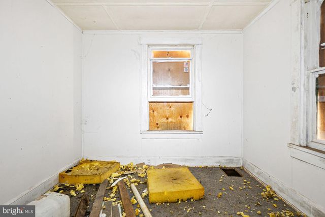 346 WALNUT AVE, Trenton, NJ 08609