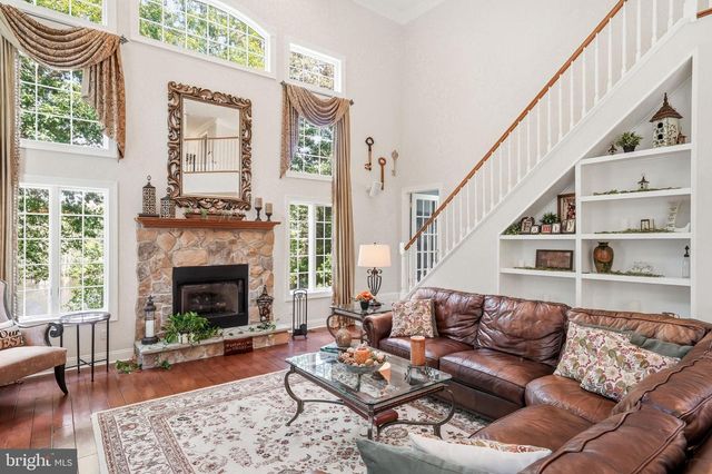 25 FOX TAIL CT, Sewell, NJ 08080