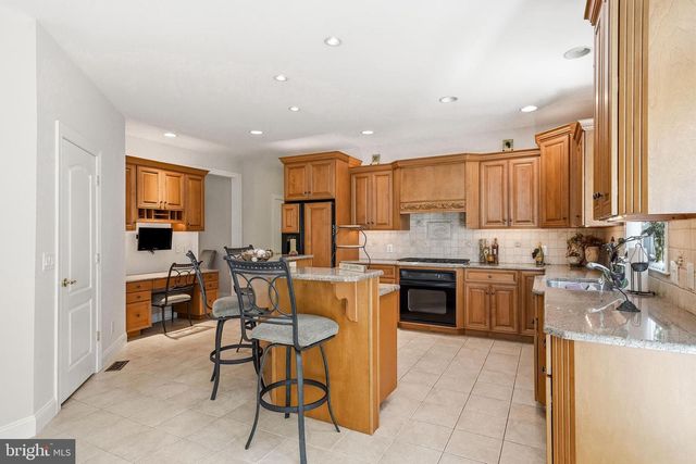 25 FOX TAIL CT, Sewell, NJ 08080