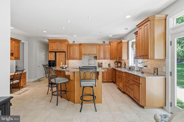25 FOX TAIL CT, Sewell, NJ 08080