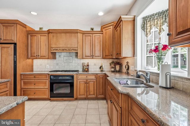 25 FOX TAIL CT, Sewell, NJ 08080