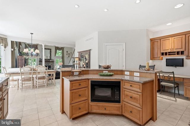 25 FOX TAIL CT, Sewell, NJ 08080