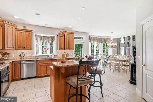 25 FOX TAIL CT, Sewell, NJ 08080