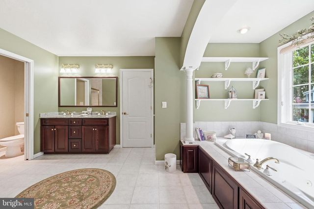 25 FOX TAIL CT, Sewell, NJ 08080