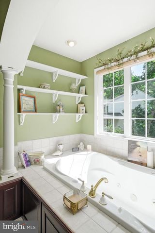 25 FOX TAIL CT, Sewell, NJ 08080