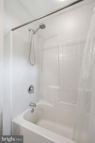 25 FOX TAIL CT, Sewell, NJ 08080