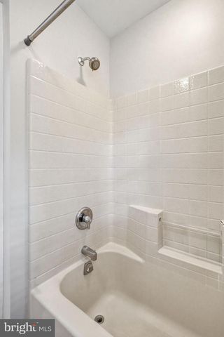 25 FOX TAIL CT, Sewell, NJ 08080