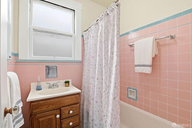 112 Russia Avenue, San Francisco, CA 94112