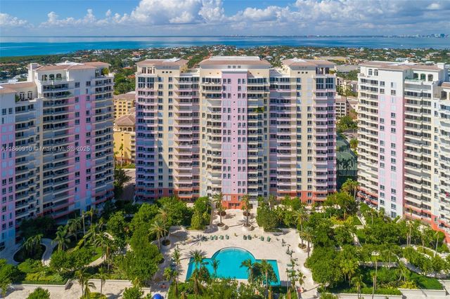 785 Crandon Blvd 303, Key Biscayne, FL 33149