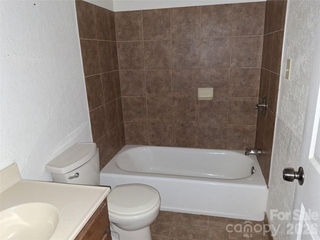 232 Tilson Drive, Mars Hill, NC 28754