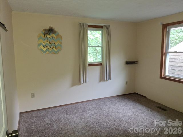 232 Tilson Drive, Mars Hill, NC 28754