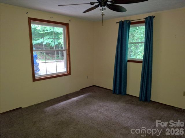232 Tilson Drive, Mars Hill, NC 28754