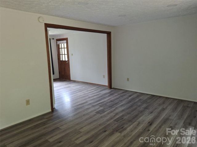 232 Tilson Drive, Mars Hill, NC 28754