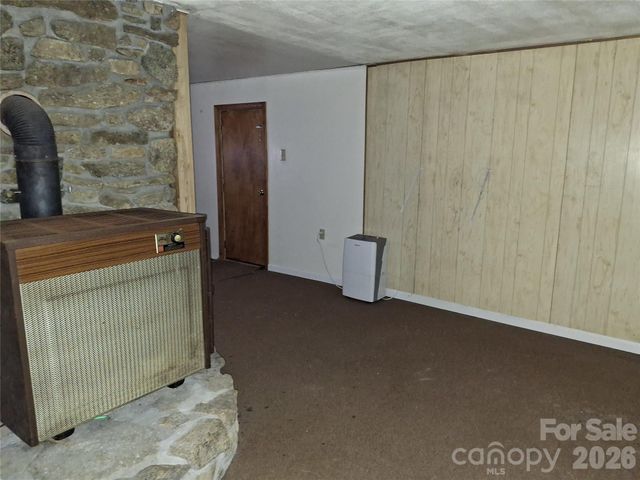 232 Tilson Drive, Mars Hill, NC 28754