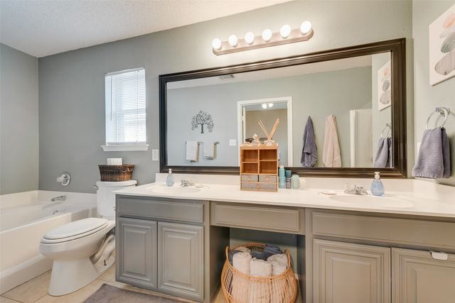 2010 Sword Fish Drive, Mansfield, TX 76063