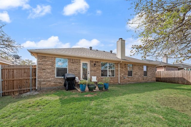 2010 Sword Fish Drive, Mansfield, TX 76063