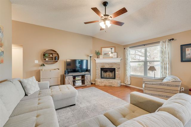 2010 Sword Fish Drive, Mansfield, TX 76063