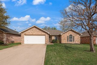 2010 Sword Fish Drive, Mansfield, TX 76063