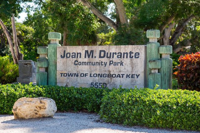 681 GULF BAY ROAD, Longboat Key, FL 34228