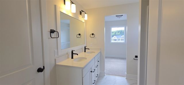 4833 Duttonvale Drive 2, Caledonia, MI 49316