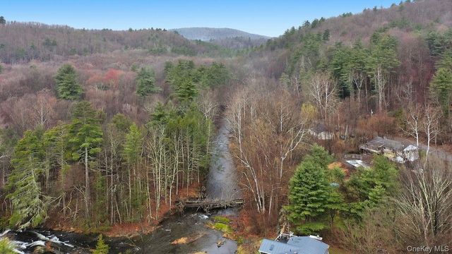 2 Vernooy Drive, Wawarsing, NY 12489