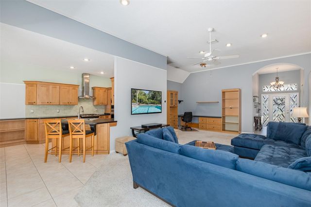 12709 WESTWOOD LAKES BOULEVARD, Tampa, FL 33626