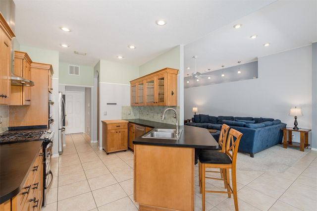 12709 WESTWOOD LAKES BOULEVARD, Tampa, FL 33626