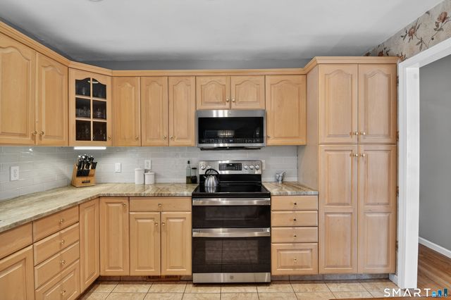 91 Linden Drive, Milford, CT 06460