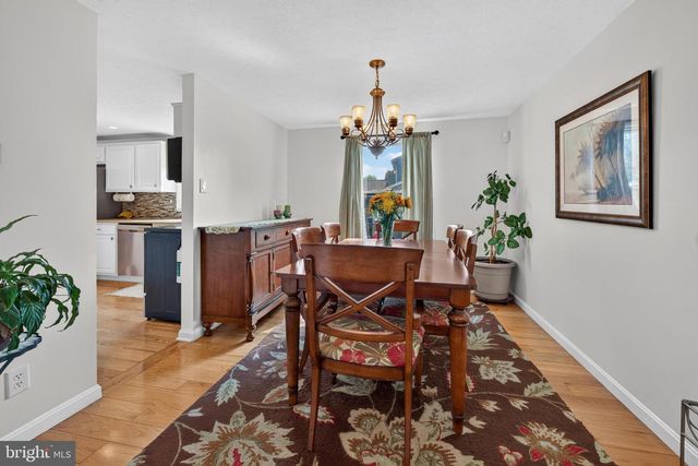 34 KINGSLEY AVE, Marlton, NJ 08053