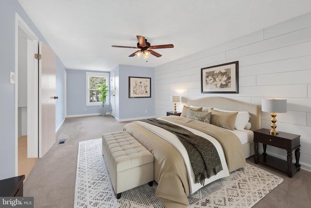 34 KINGSLEY AVE, Marlton, NJ 08053