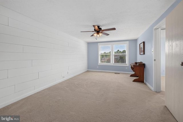 34 KINGSLEY AVE, Marlton, NJ 08053
