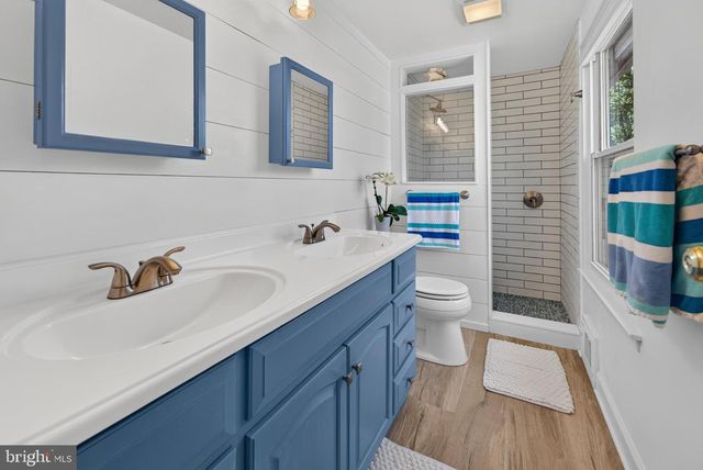 34 KINGSLEY AVE, Marlton, NJ 08053