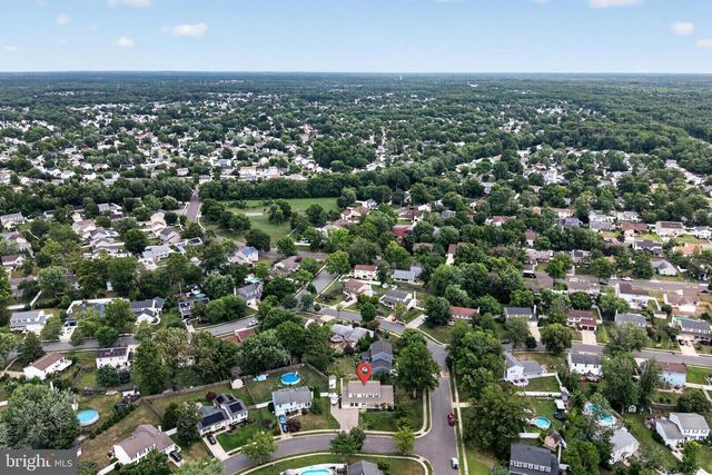 34 KINGSLEY AVE, Marlton, NJ 08053