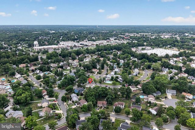 34 KINGSLEY AVE, Marlton, NJ 08053