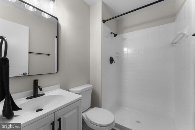 3484 LEGERE CT, Woodbridge, VA 22193