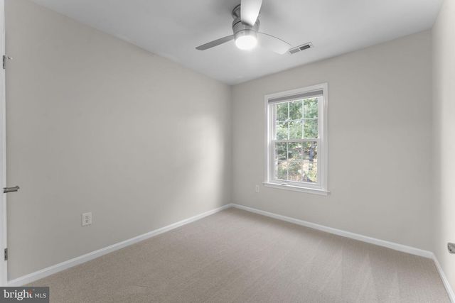 3484 LEGERE CT, Woodbridge, VA 22193