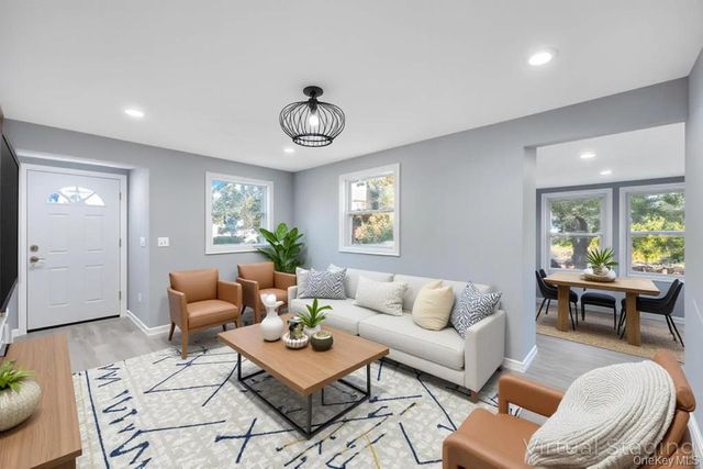 231 Elm Road W, Mastic Beach, NY 11951