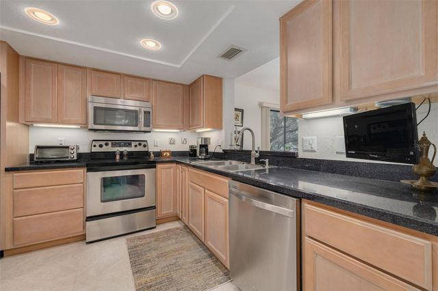 700 STARKEY ROAD 323, Largo, FL 33771
