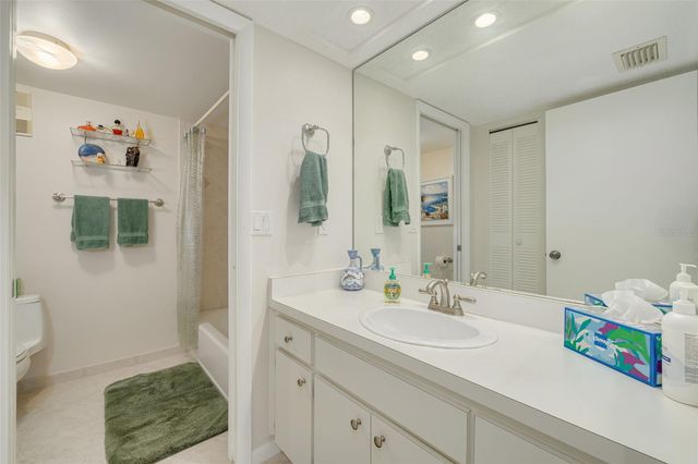 700 STARKEY ROAD 323, Largo, FL 33771