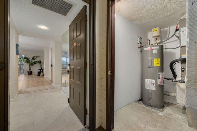 700 STARKEY ROAD 323, Largo, FL 33771